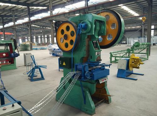 Máquina de soldadura de malla para cercas - Hebei andao fire equipment